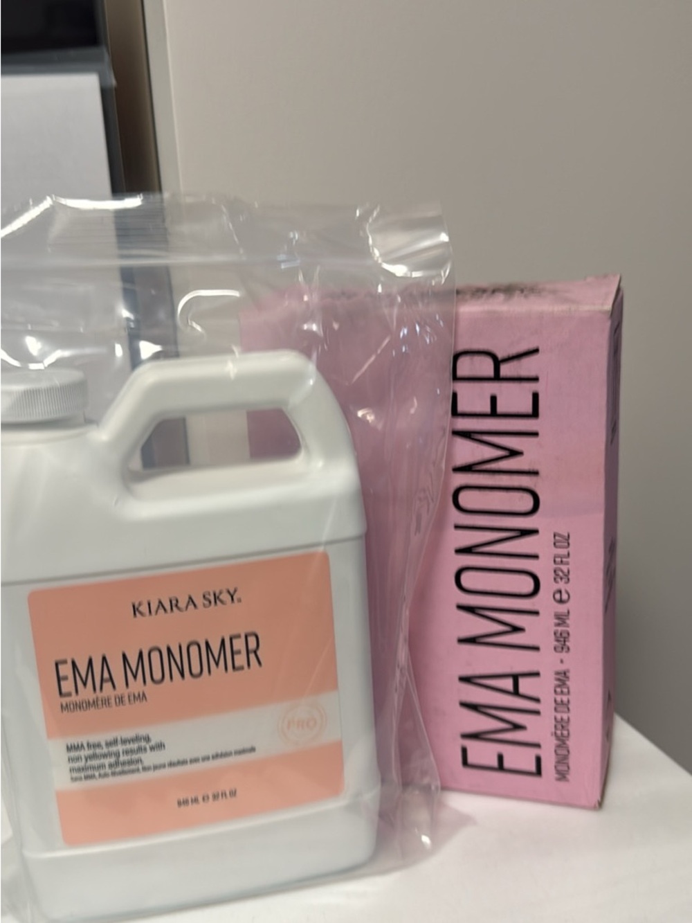 32 oz Kiara EMA Monomer Liquid - Shipping discount offered.